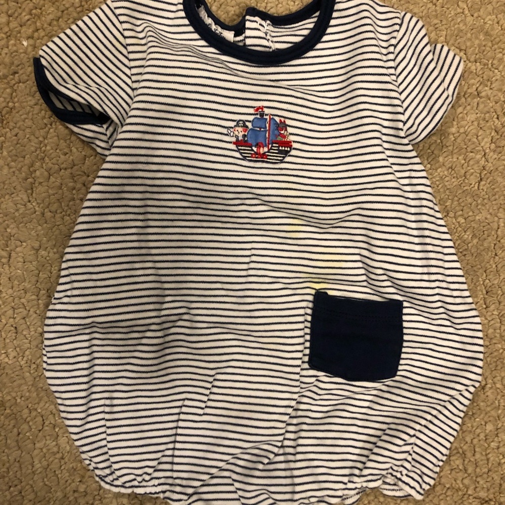 Magnolia Baby Bubble size 24m but this brand runs small so more like a 18m